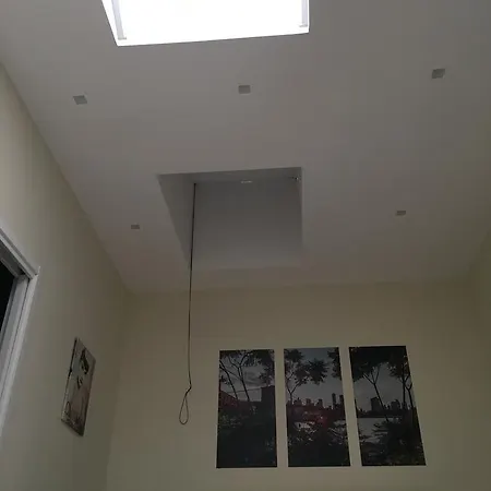 Morra's Bed and Breakfast