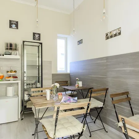 Oda ve Kahvaltı Morra's 2*